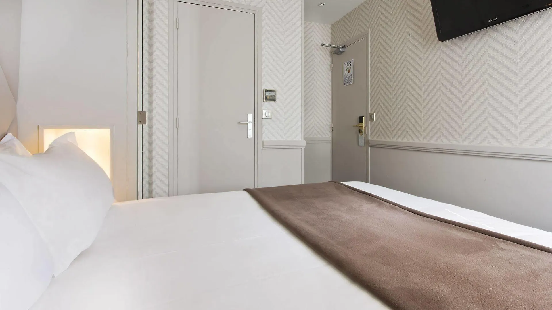 Hotel Longchamp Elysees Paryż